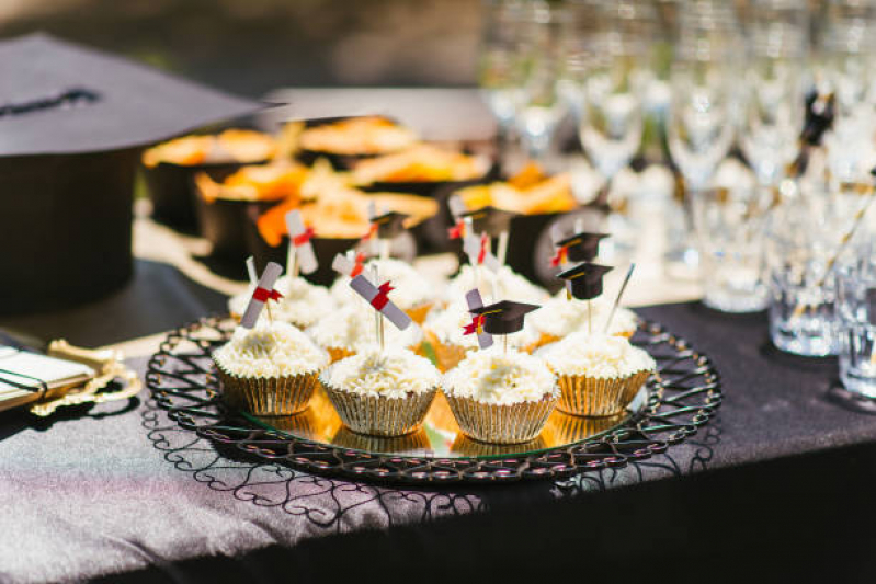 Doces para Festa de Confraternização? Preço Jardim Paulista - Bolo para Confraternização