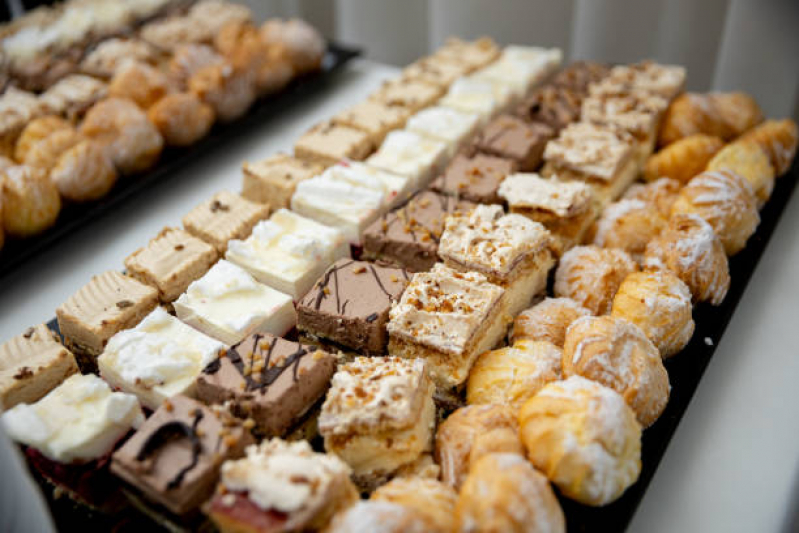 Onde Comprar Doces para Festa de Confraternização? Vila Andrade - Sobremesa para Confraternização